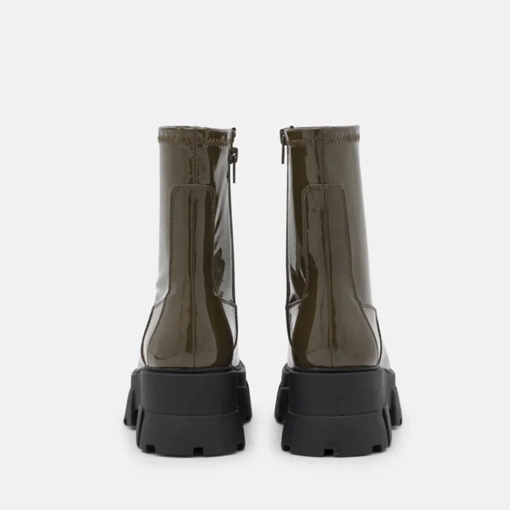 ALDO GRANDSOLE patent lug sole Platform ankle boots size‎ 10 brand new